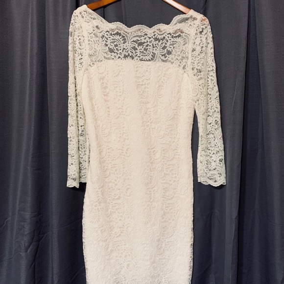 Belsoie ivory lace dress - Picture 4 of 6